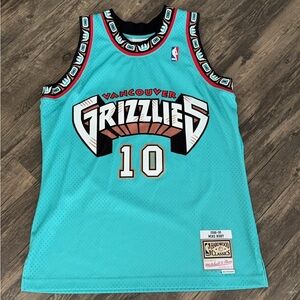 Mitchell & Ness Vancouver Grizzlies Swingman Mike Bibby Jersey